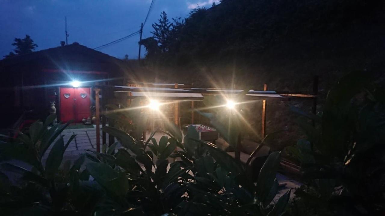 La Tana Dello Scoiattolo - Adults Only Bed & Breakfast Murazzano  Ngoại thất bức ảnh
